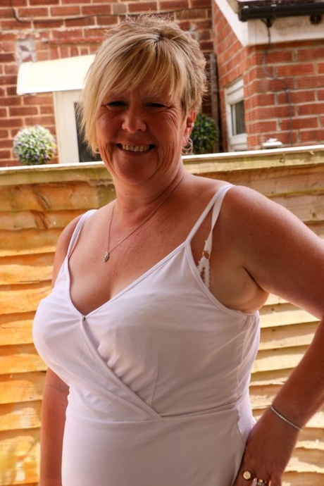 milfs with glasses xxx pictures #19